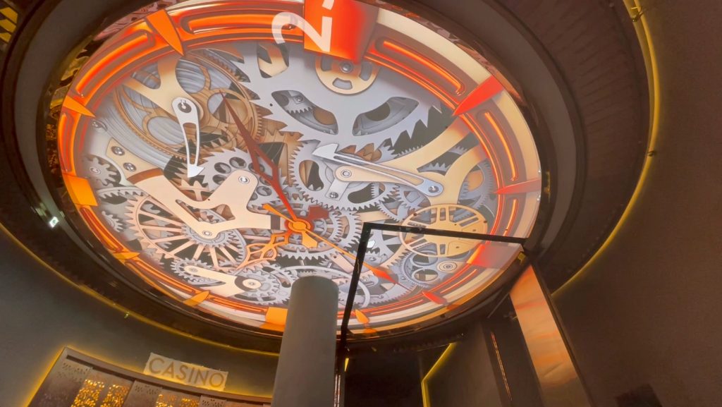 카지노 천장 LED 시계 기어 아트