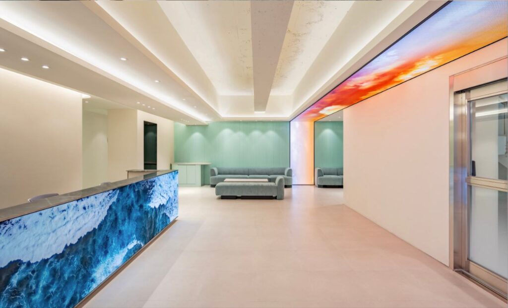 MINISH 치과 복도 LED 천장 스크린·스크린 매니저 콘텐츠 연출